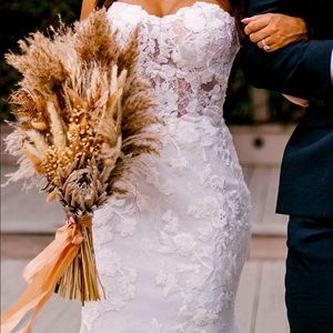 Wedding dress. Pronovias.